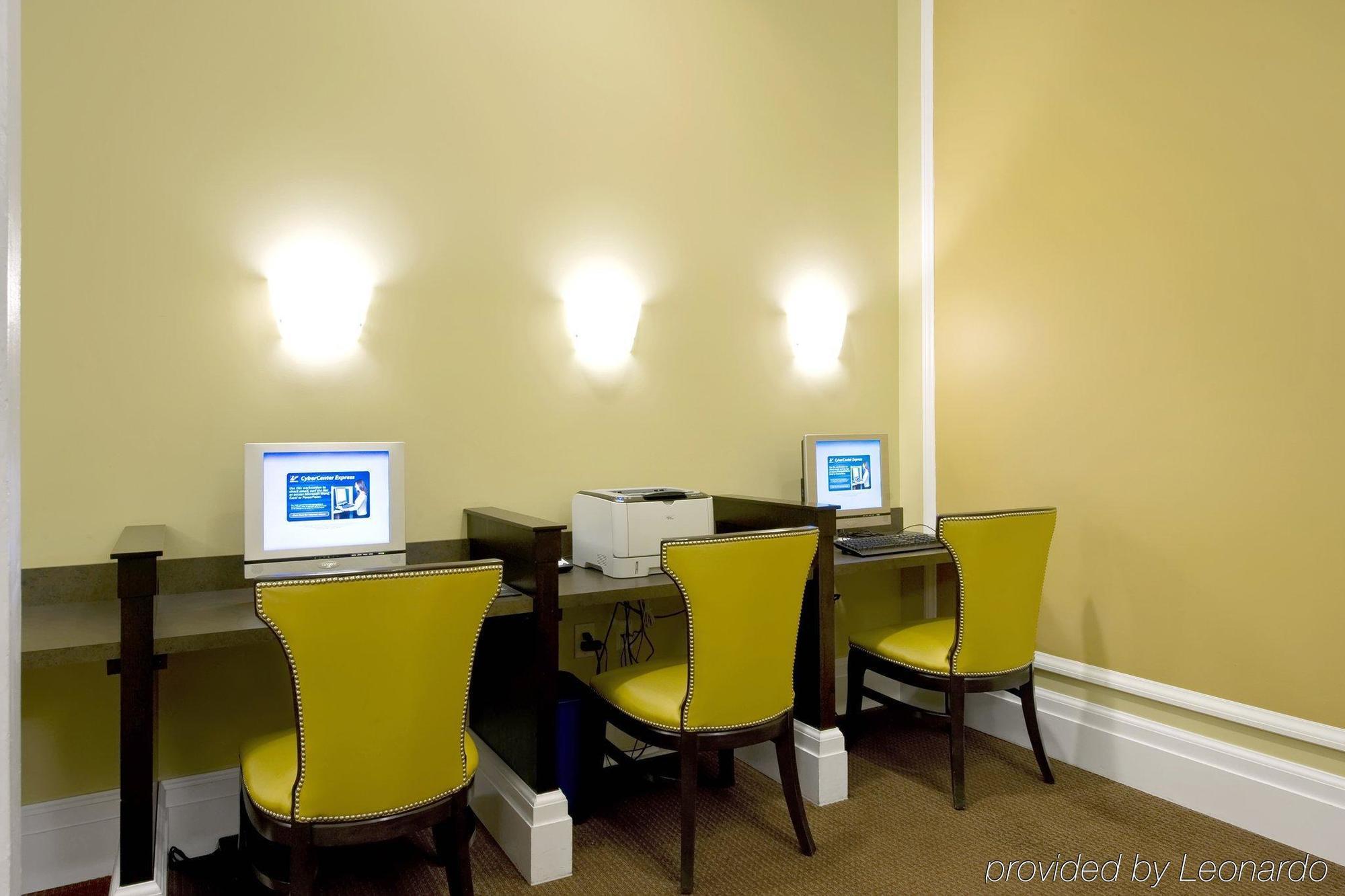 Club Wyndham Canterbury Resort 3*