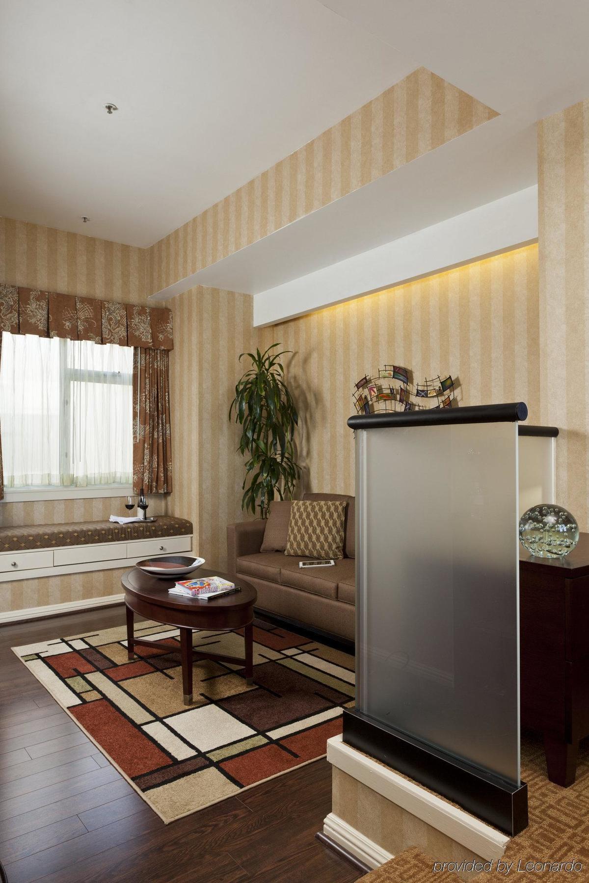 Griffon Hotel 3*