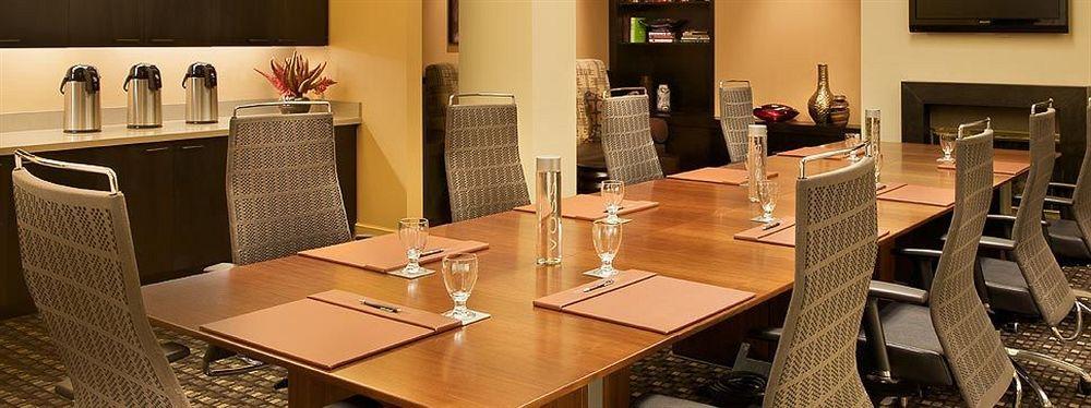 Abri Union Square 3*