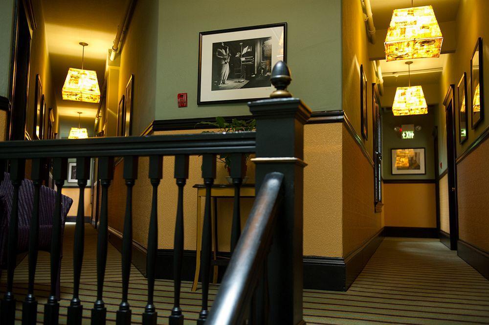 Boheme Hotel