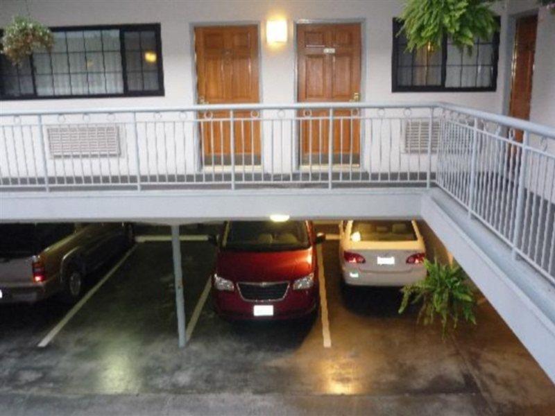 Motel Nob Hill Motor -newly Updated Rooms! 3*