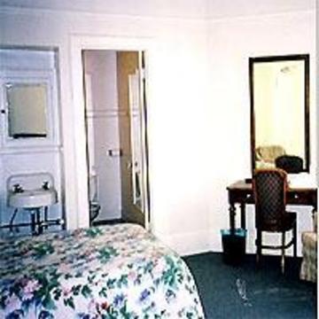 Aida Plaza Hotel