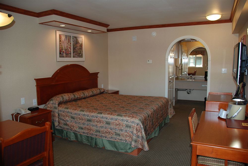 Alexis Park Motel 2*