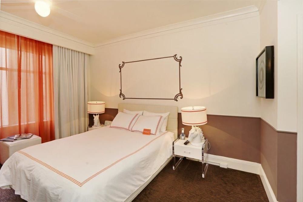 Hotel Julian