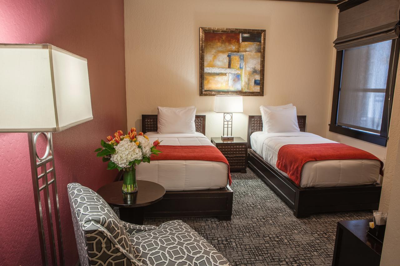 Hotel Fusion, A C-two