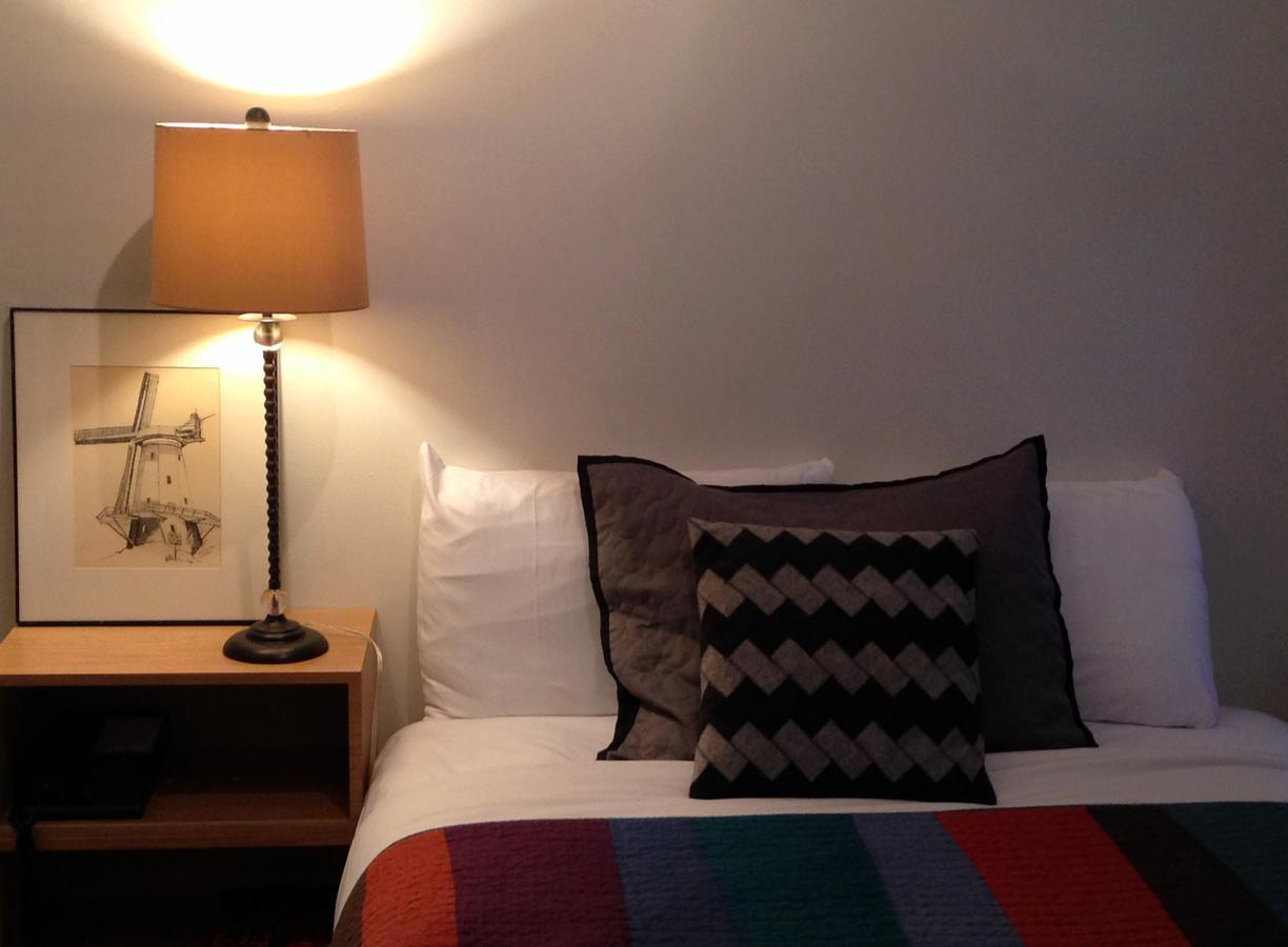 Hotel Touchstone - Center 3*