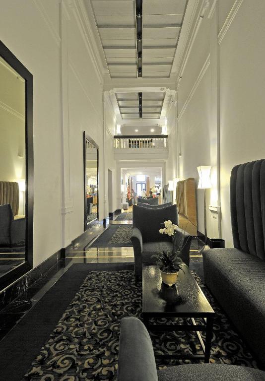 Axiom Hotel