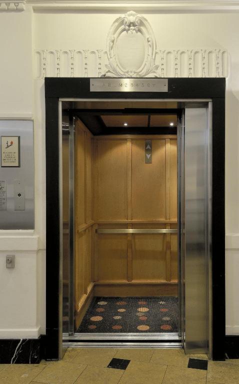 Axiom 4* San Francisco