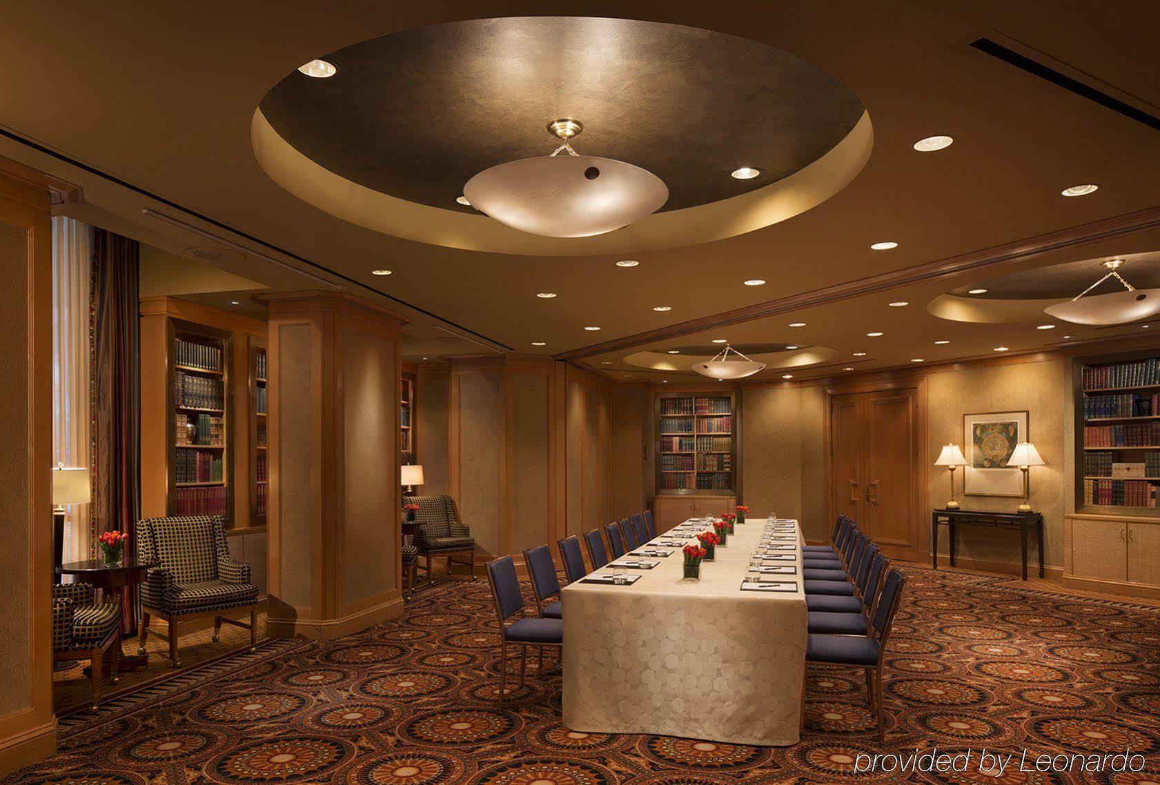 Four Seasons At Embarcadero Hotel