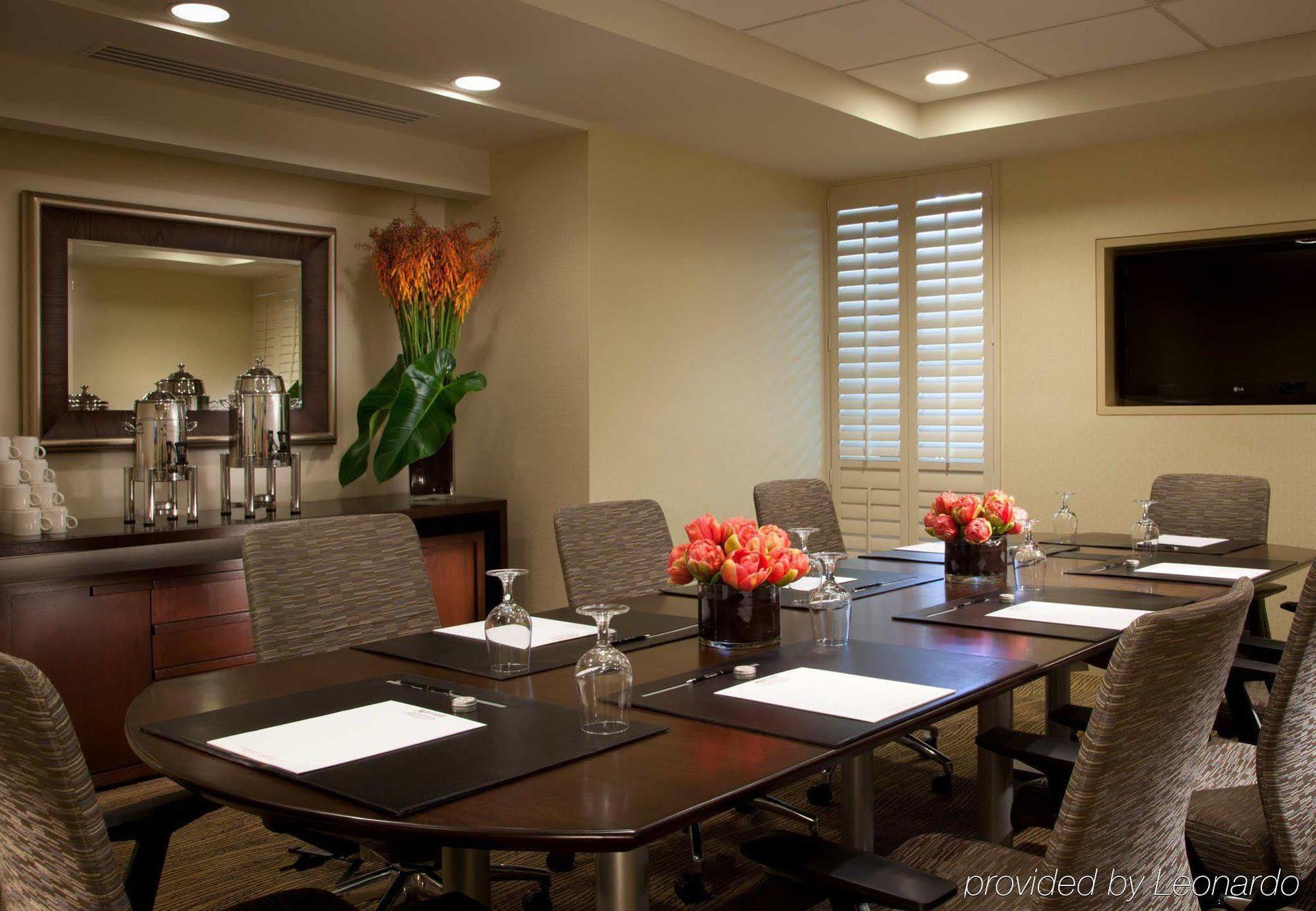 Marriott Fisherman's Wharf Hotel 4*
