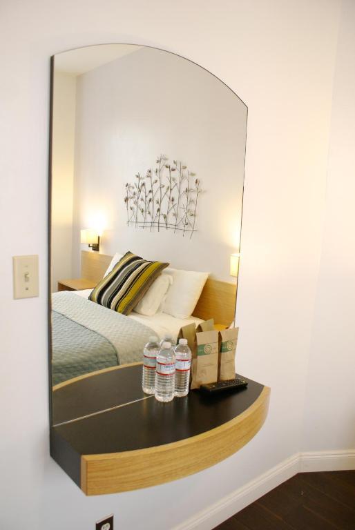 Hotel Touchstone - Center