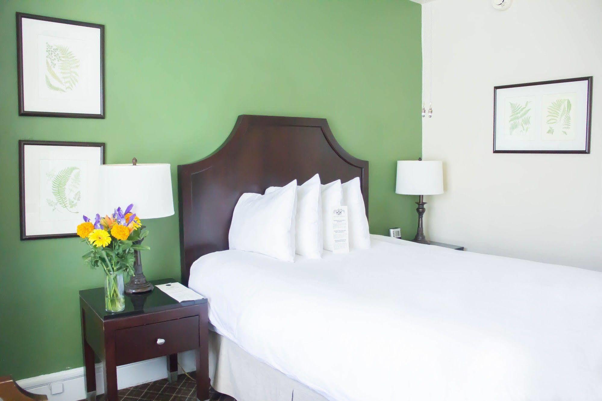 Hotel Chancellor On Union Square 3*