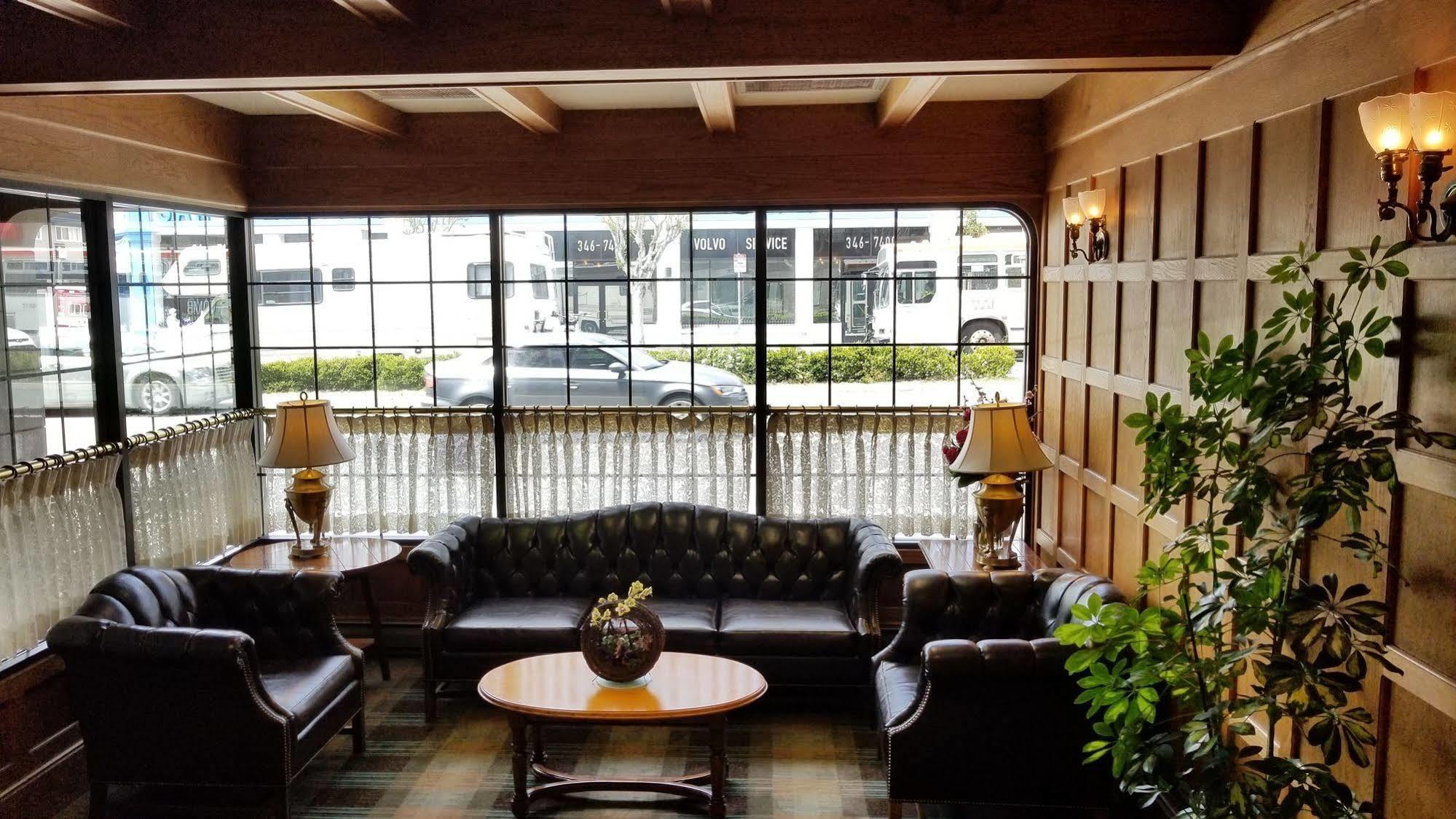 Hotel Chelsea 3*