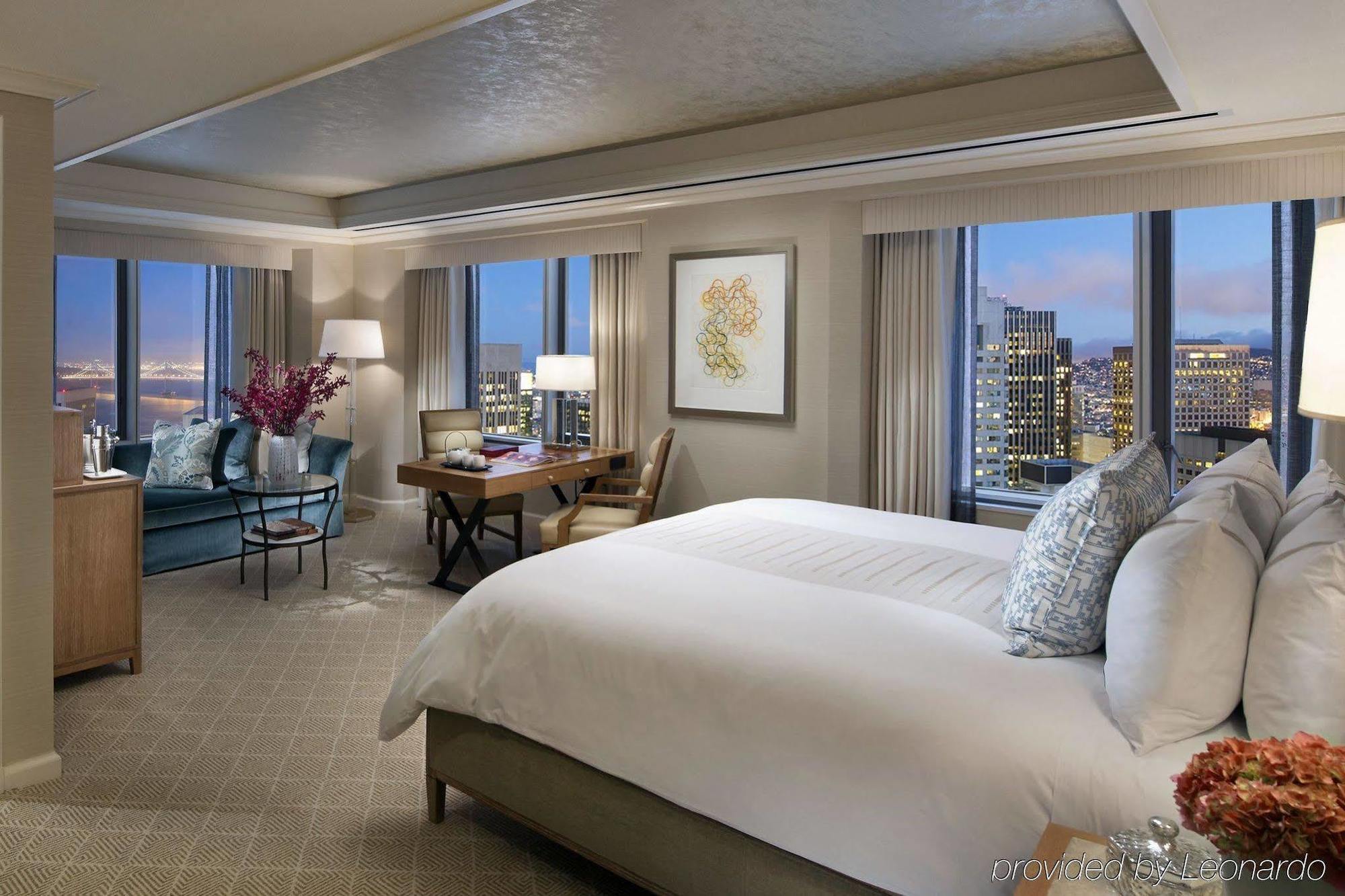 Four Seasons At Embarcadero 5*