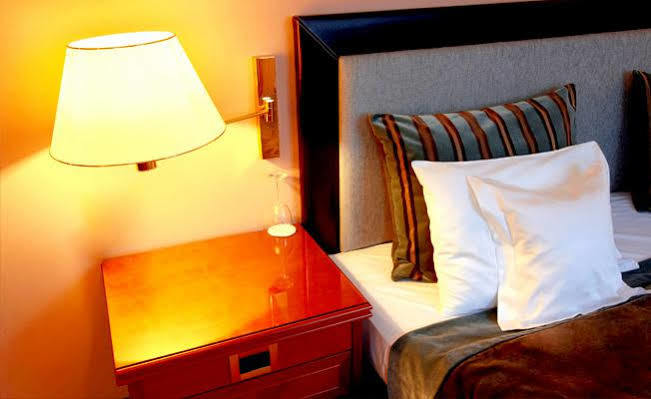 Aida Plaza Hotel *