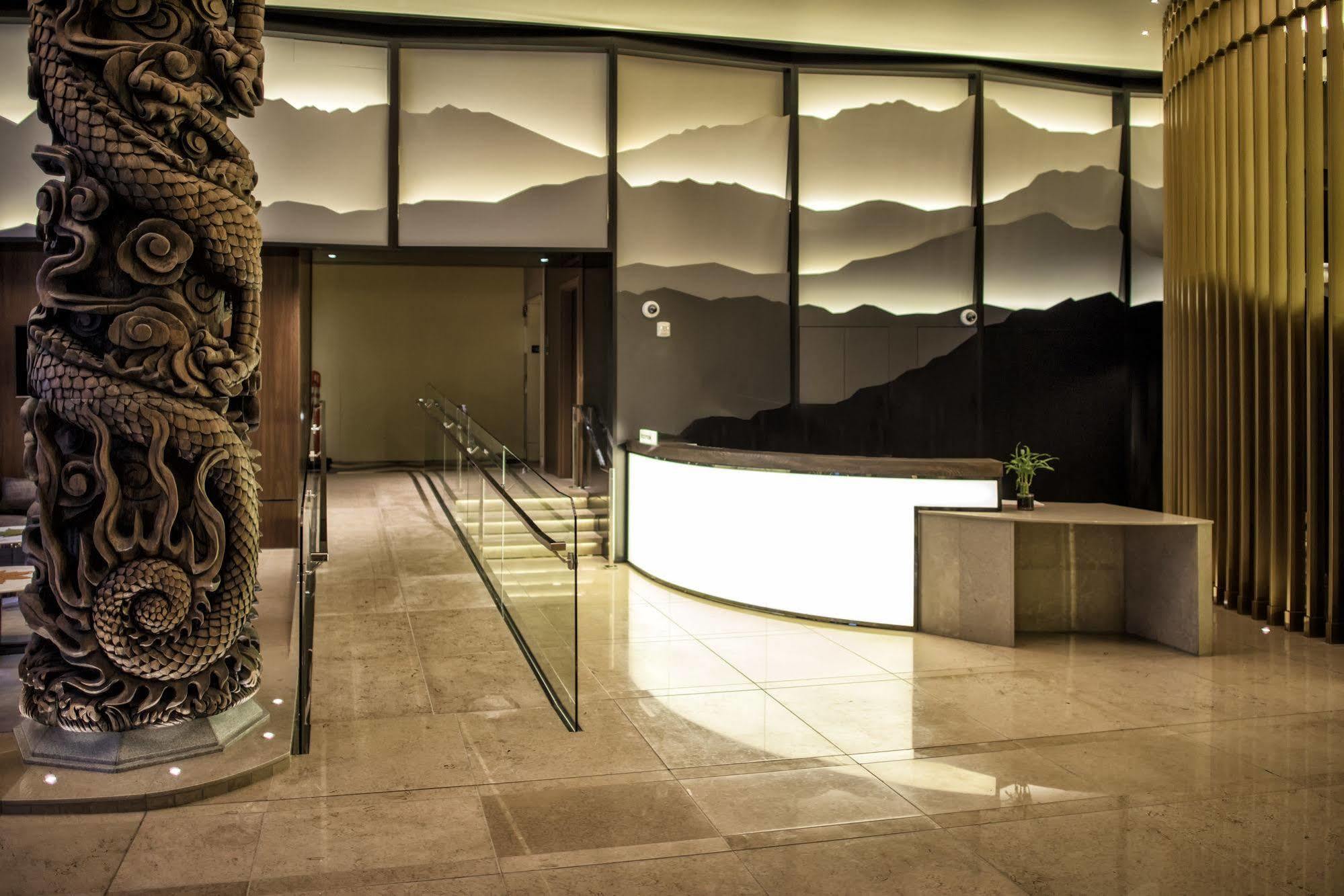 Fusion, A C-two Hotel