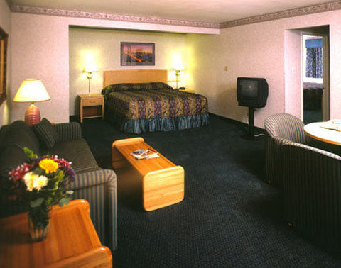 Motel Nob Hill Motor -newly Updated Rooms!
