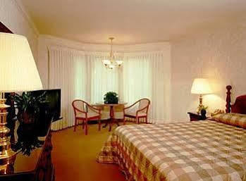 Chelsea Hotel 3*