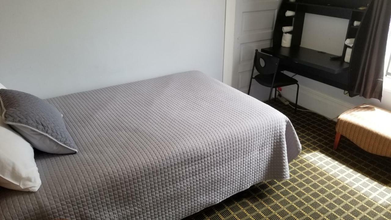 Perramont Hostel *