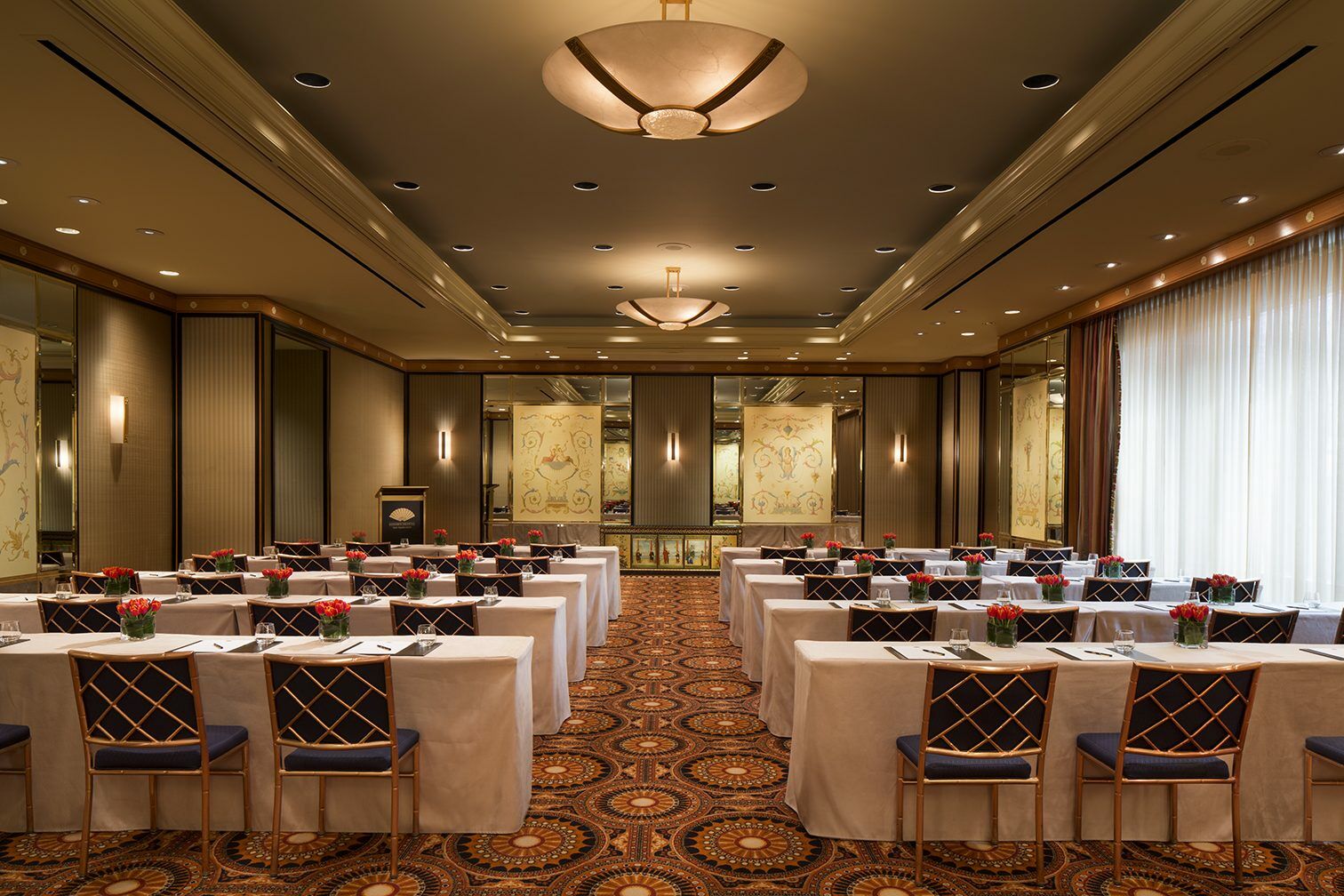 Four Seasons At Embarcadero Hotel