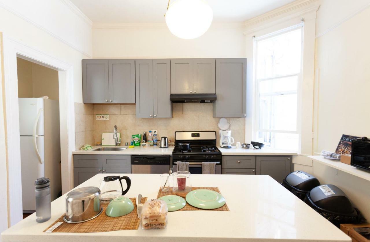 Hostel Alamo Square Startup House