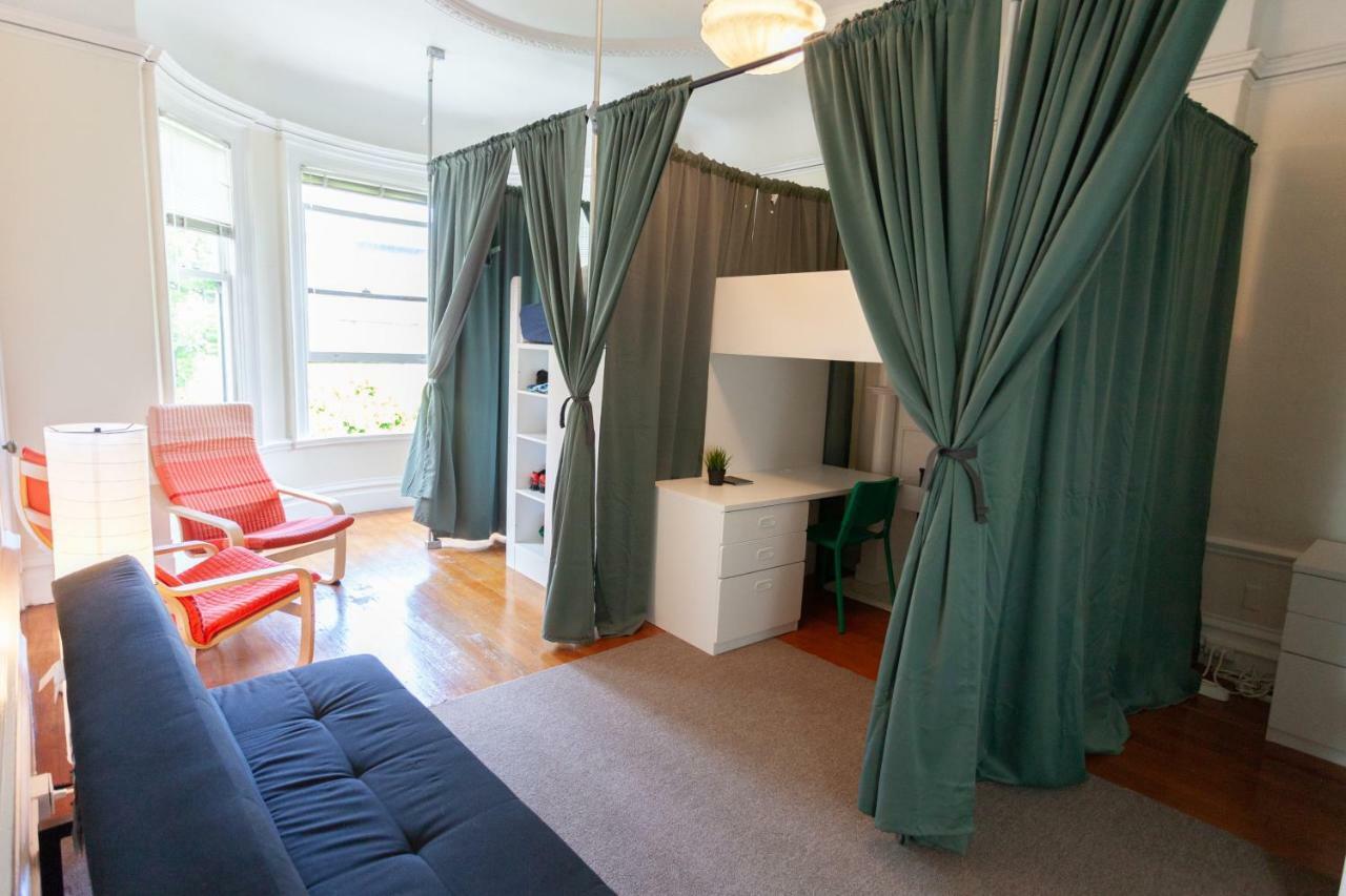 Alamo Square Startup House *