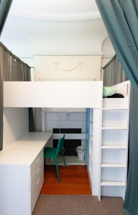 Hostel Alamo Square Startup House