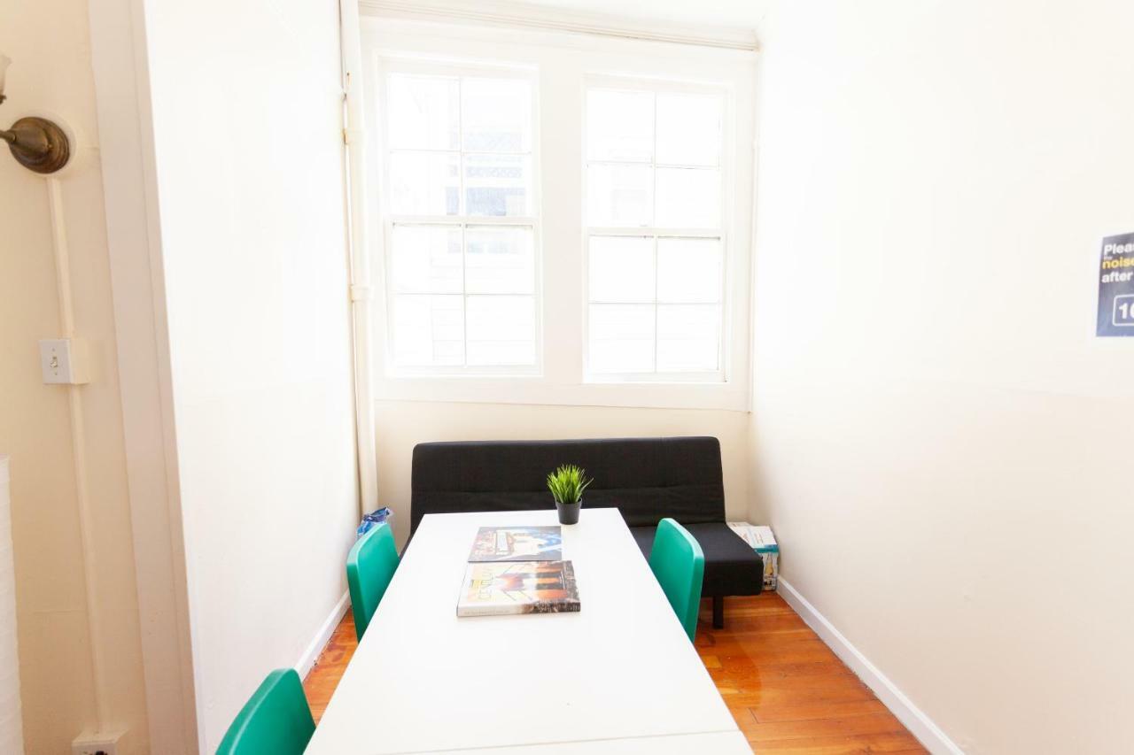 Hostel Alamo Square Startup House *