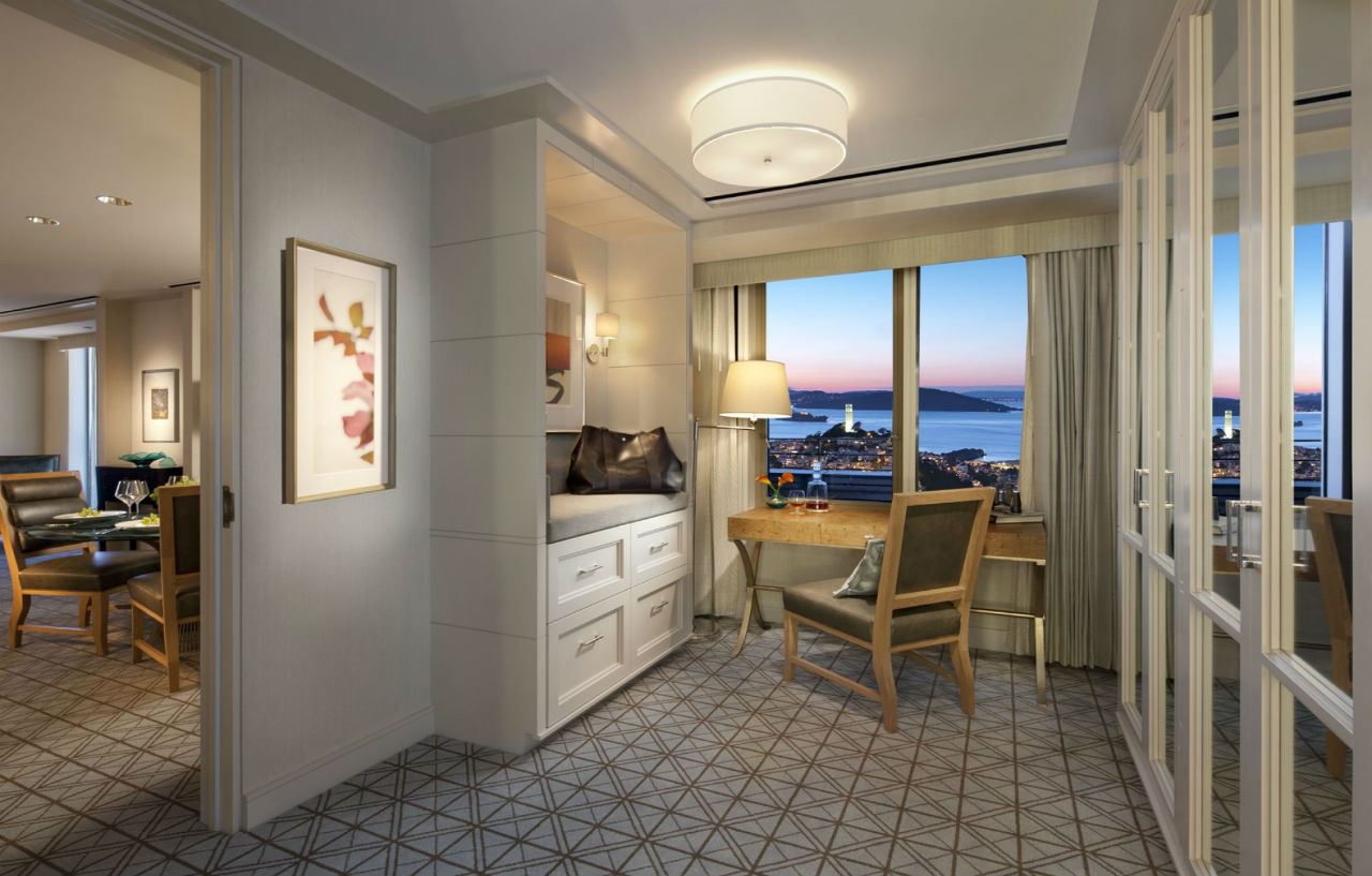 Four Seasons At Embarcadero Hotel