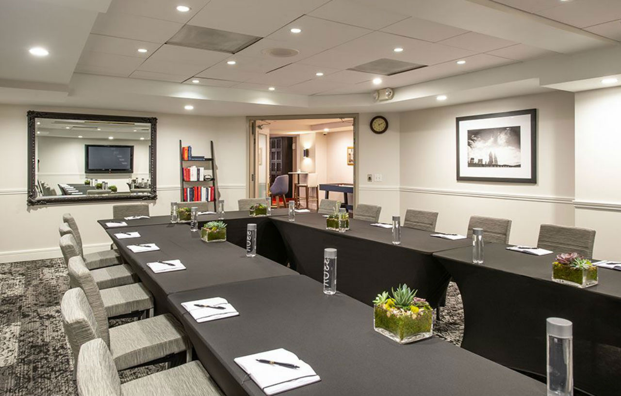 King George Hotel 3*